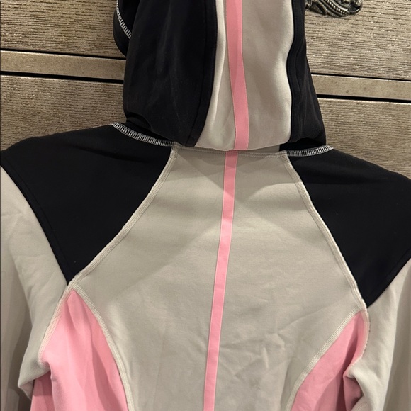 Lululemon Women's Pink and Black Jacket - Picture 7 of 7